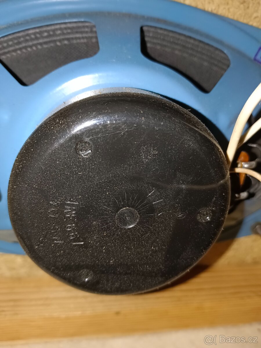 Repro Tesla - 9