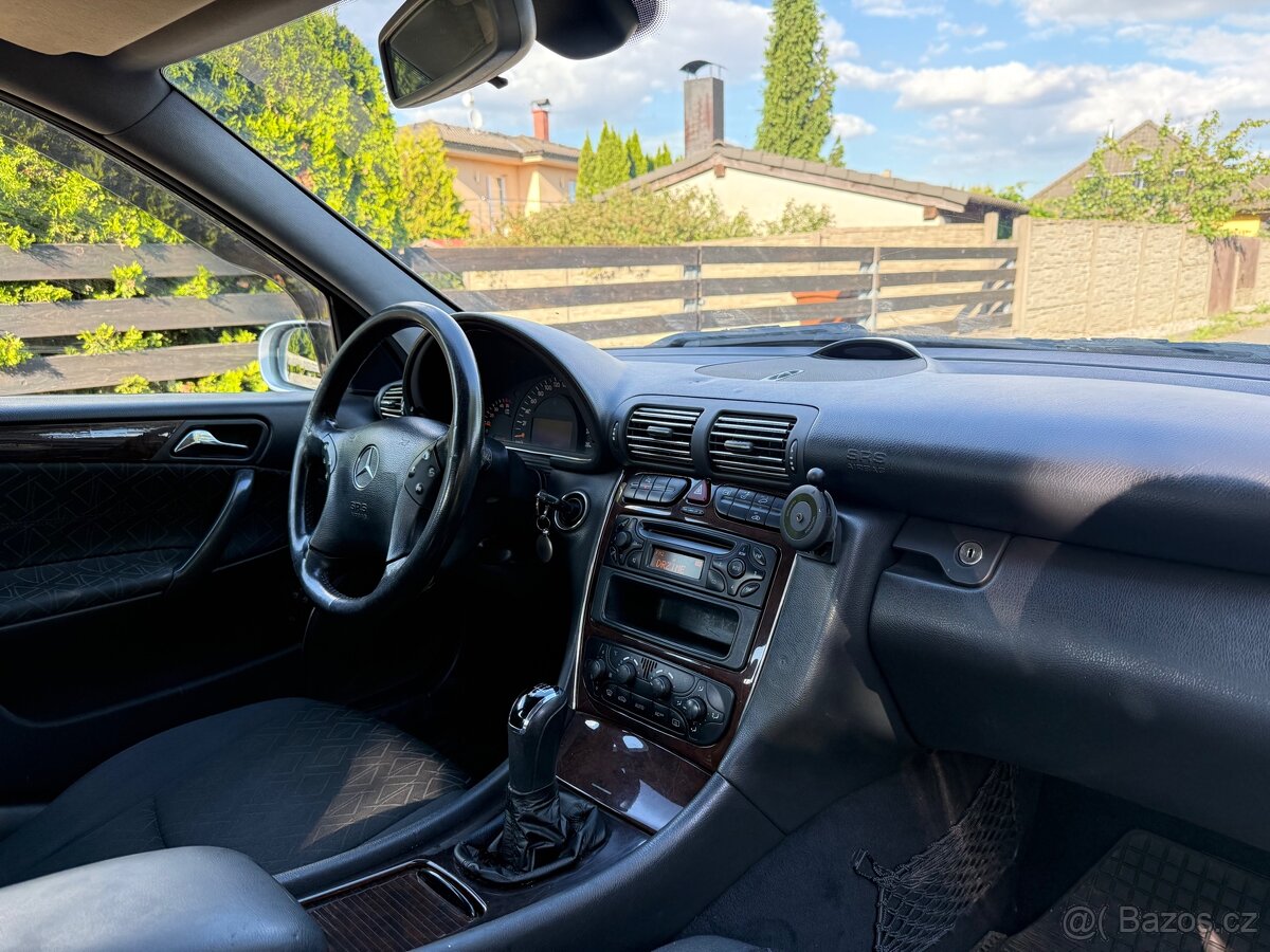 Mercedes-Benz C 200d w203 - 9
