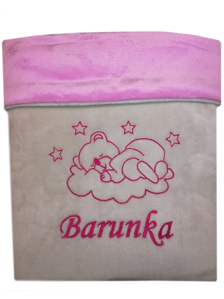 Deka s výšivkou jména a obrázků na přání více barev - 9