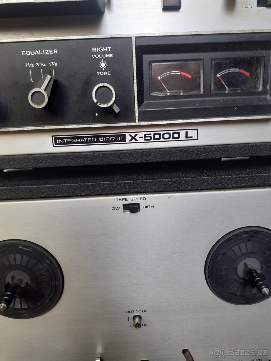 Akai kotoučový magnetofon - 9