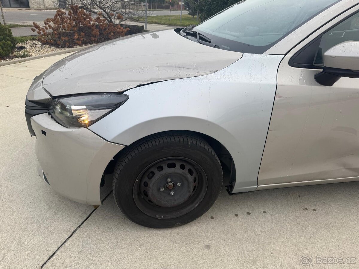 Mazda 2 e-Skyactiv G - 9