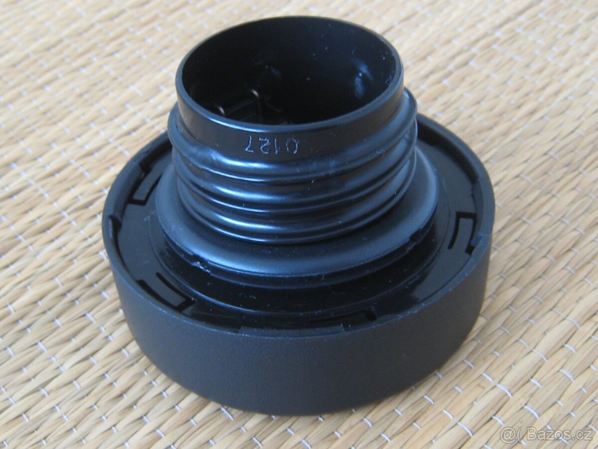 Nové víčko palivové nádrže STANT Nascar pro Mazda / Ford - 9