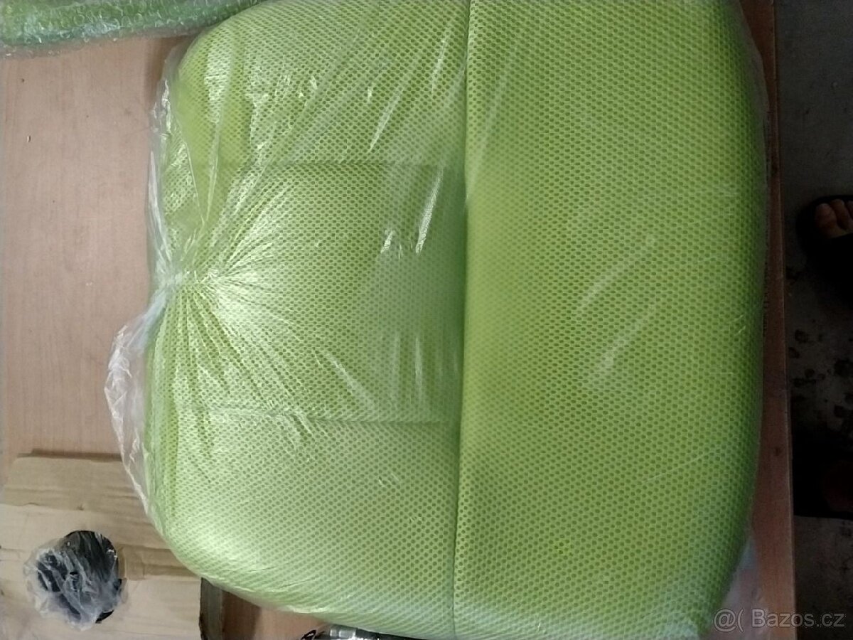 Inter Link Dětská otočná židle Teenie
- 9