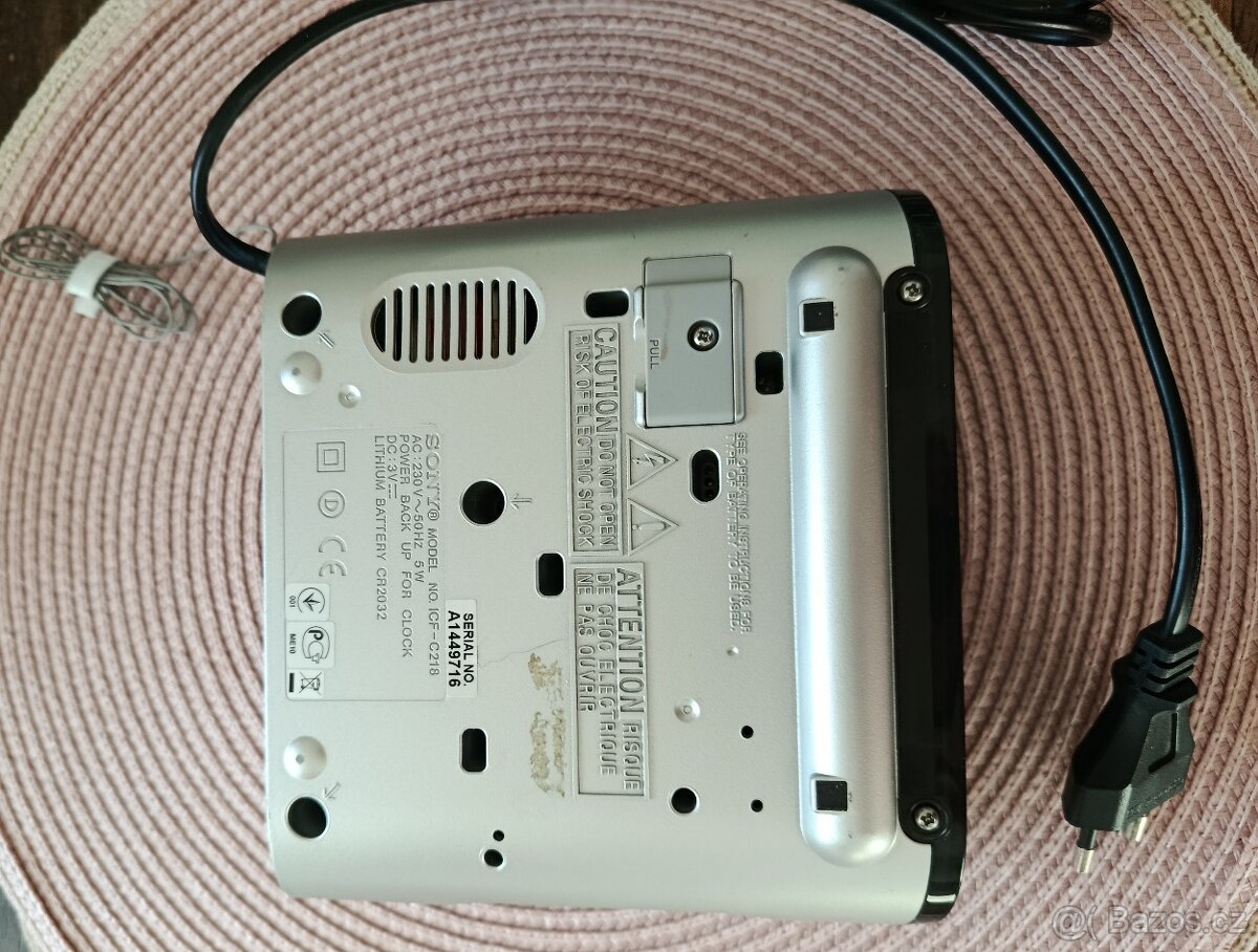 Radiobudík Sony - 9