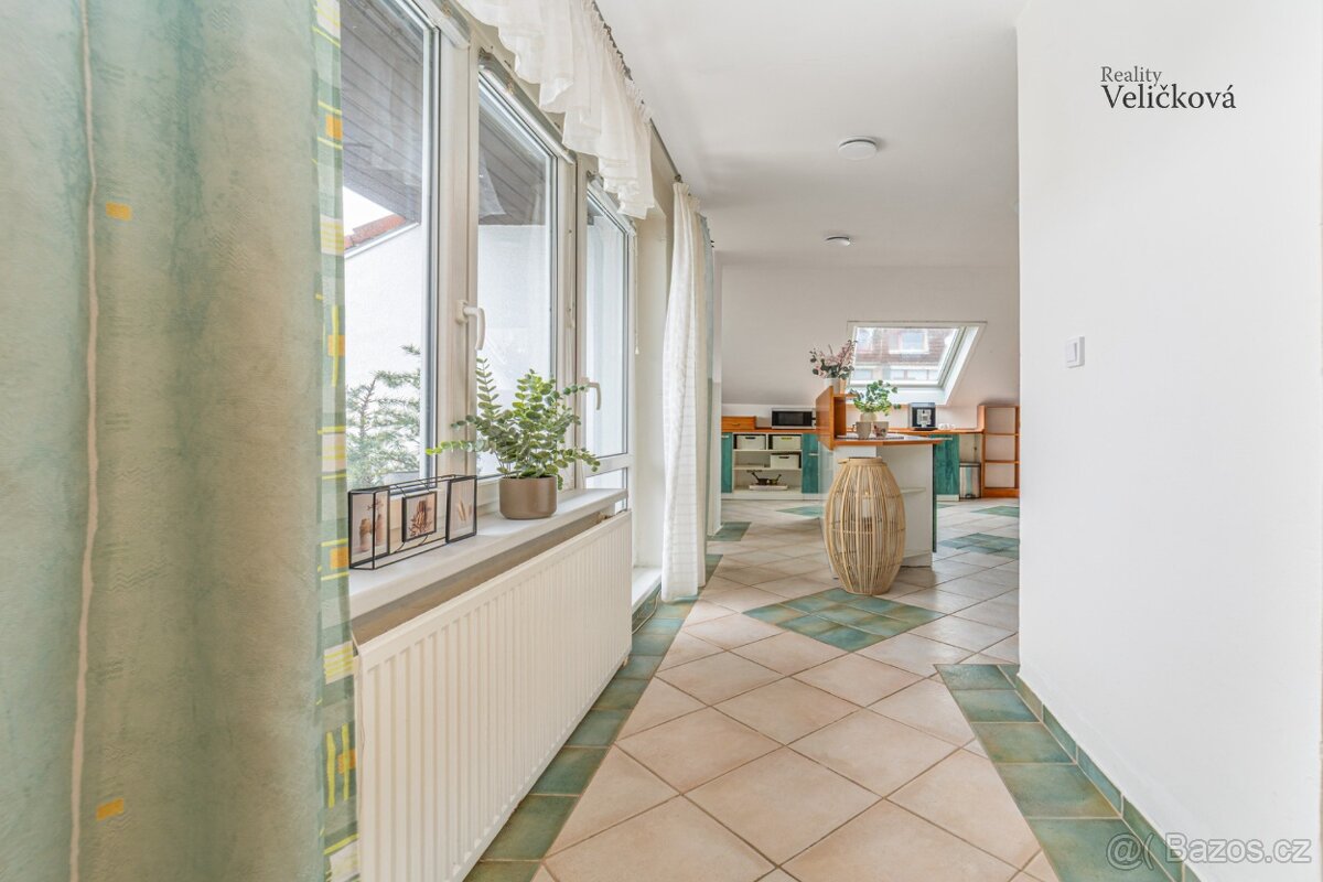 Prodej bytu 4+kk/3+1 o celkové výměře 129 m2 - 9