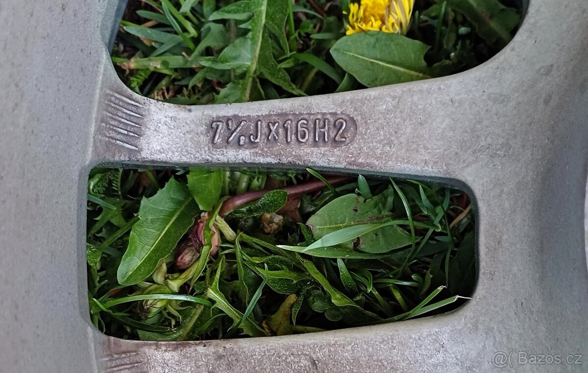 Alu disky OZ - centrální matka - sada 4ks - 9