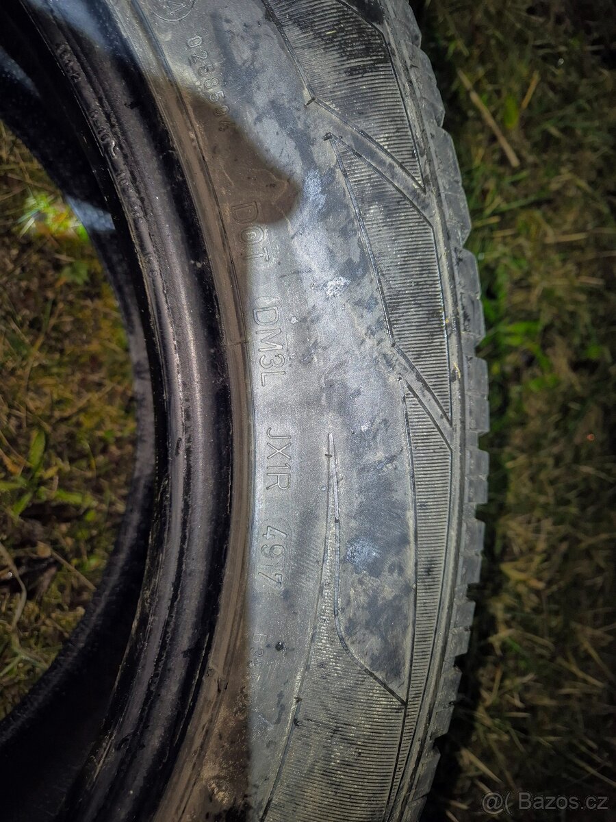 235/55 R18 100H 4x zimní Dunlop 6mm - 9