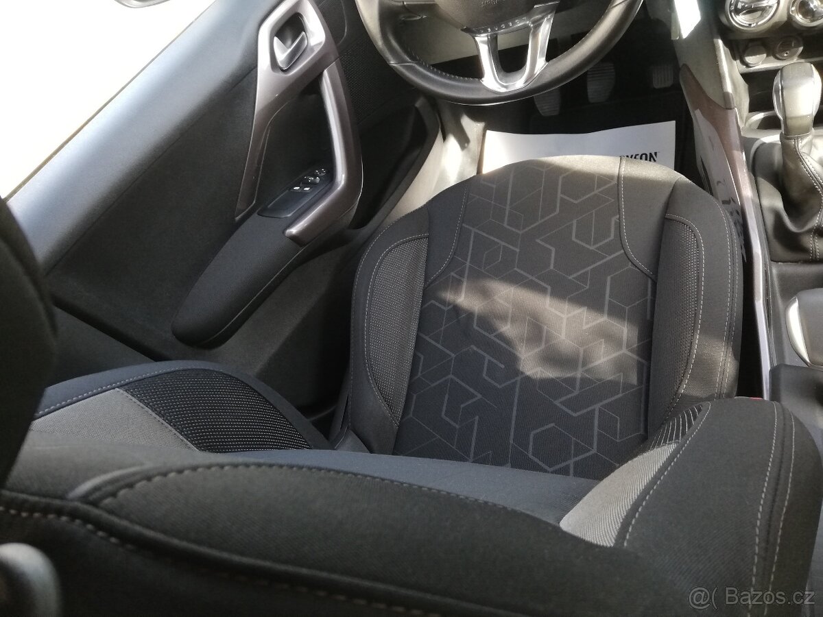 Peugeot 2008 1.2 60kw - ideál na kratší vzdálenosti - VÝMĚNA - 9