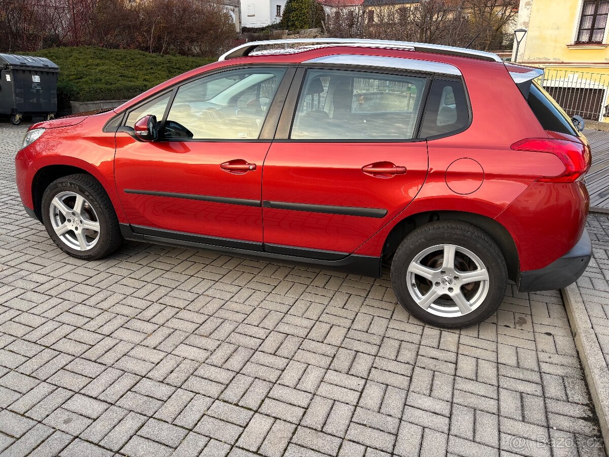 Peugeot 2008, 86000 km, rok výr. 2016 - 9