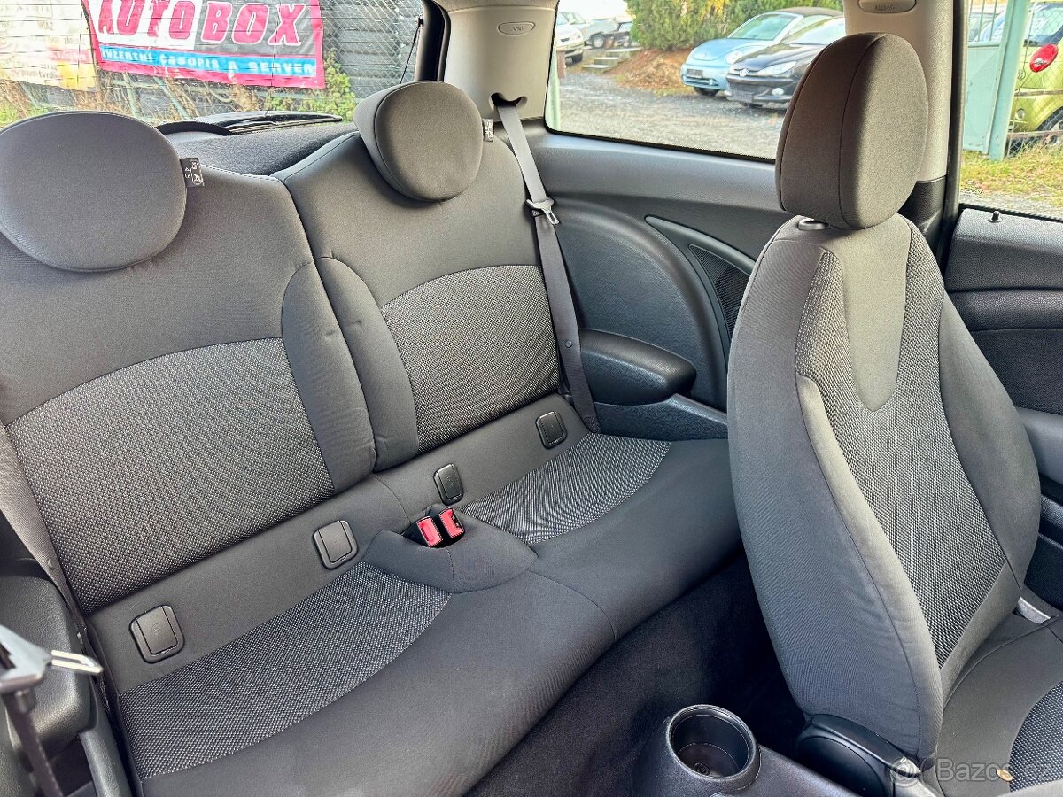 Mini Cooper, One 1.4i 70kW. TOP.90tis km. - 9