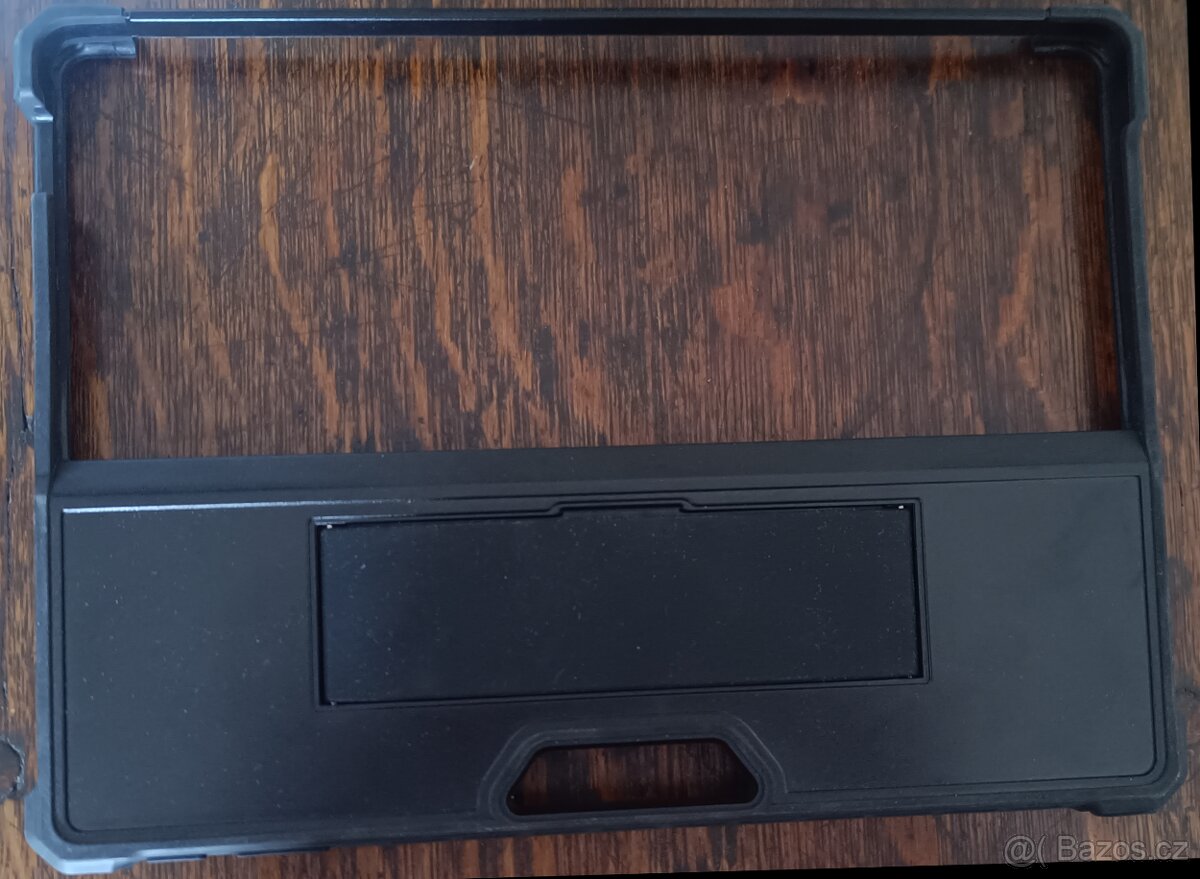 Jako nový Microsoft Surface Pro 9 - 9