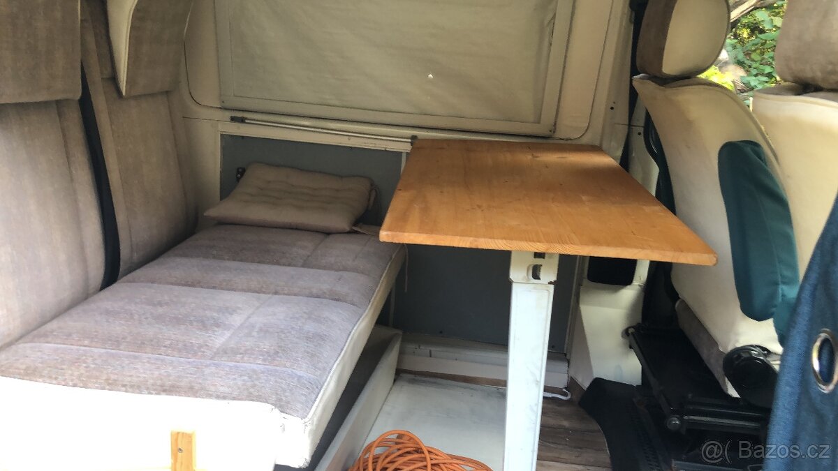 Volkswagen T4 obytný - 9