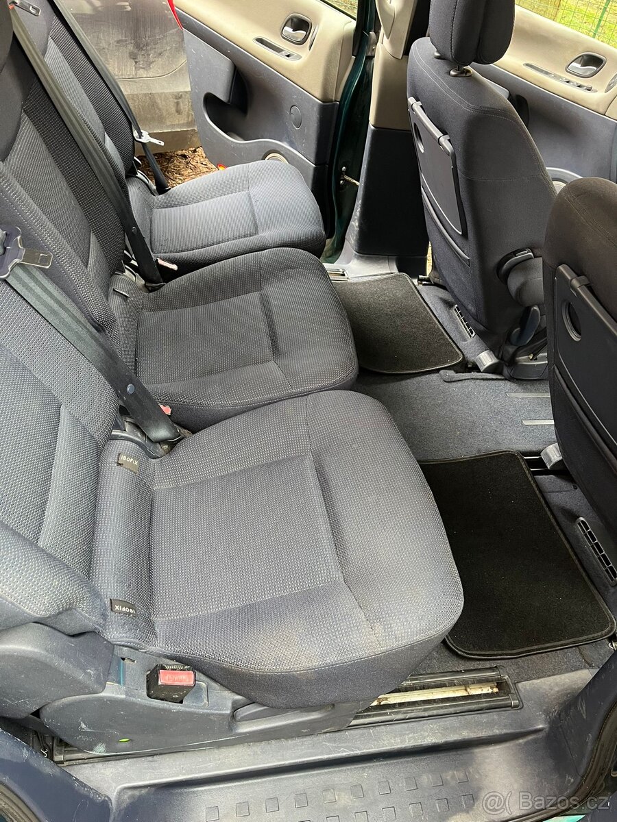 Renault Espace 2.016v - 9