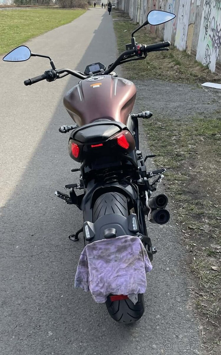 Motocykl Benelli 502c - 9