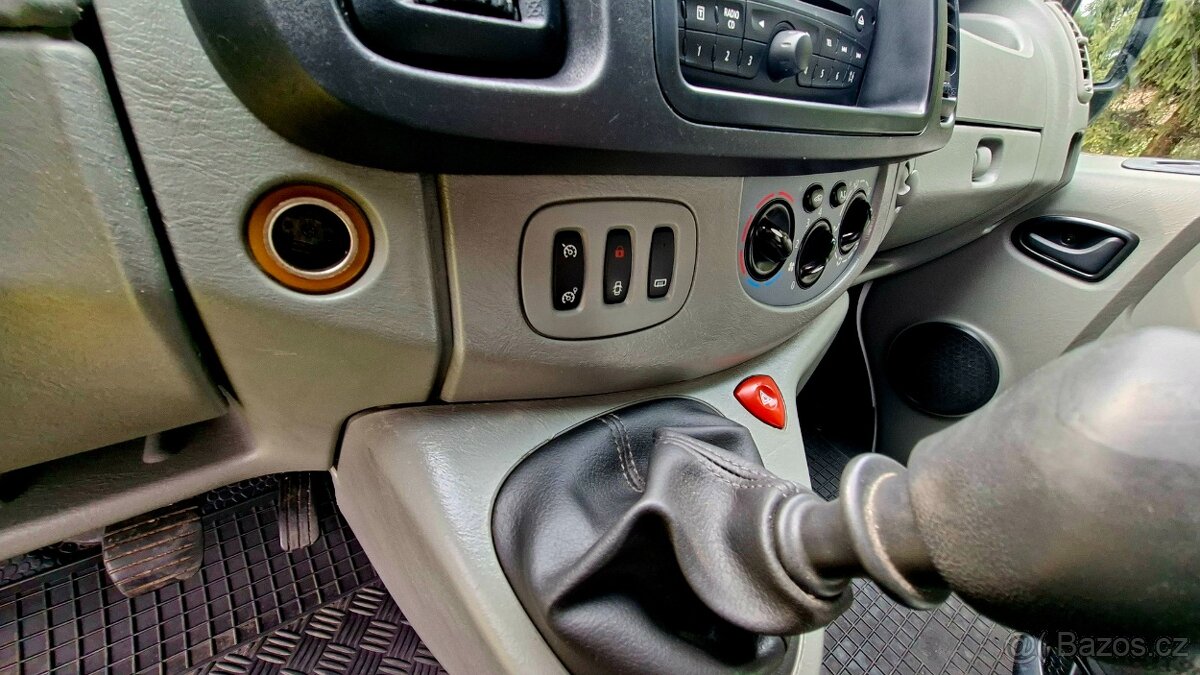 Trafic 2.0Dci, 84kw 2x šoupačky - 9