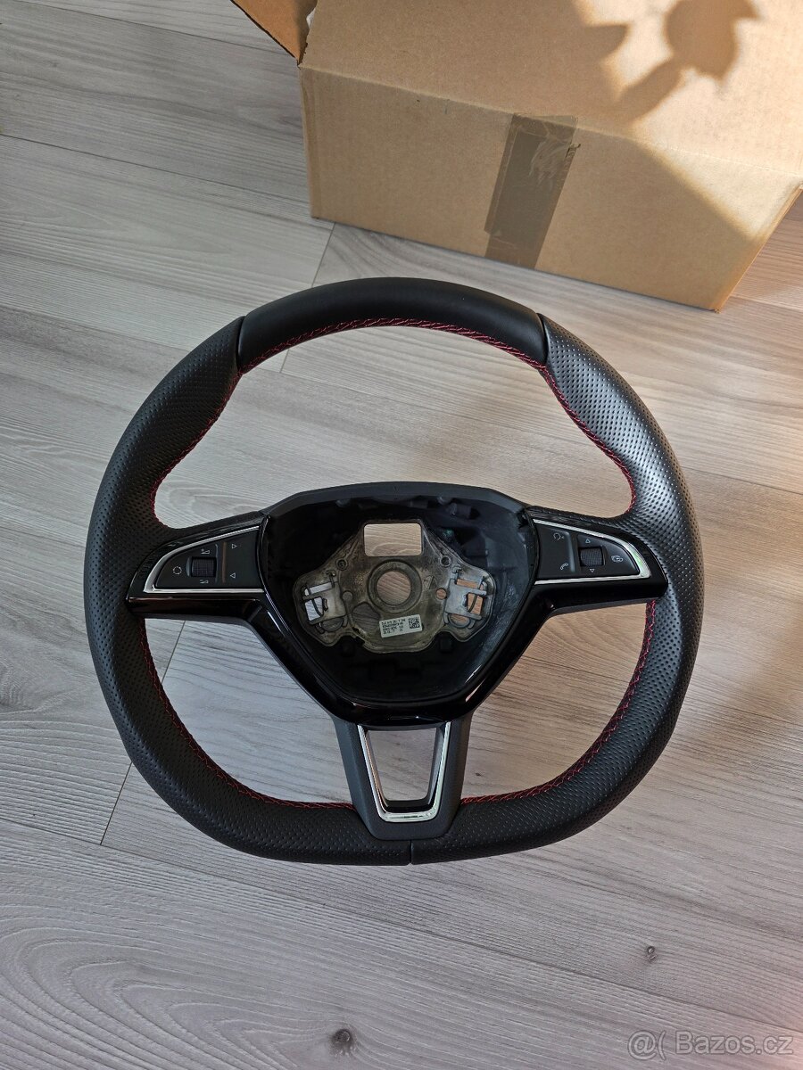 Nový zkosený volant Škoda + PÁDLA DSG - 9