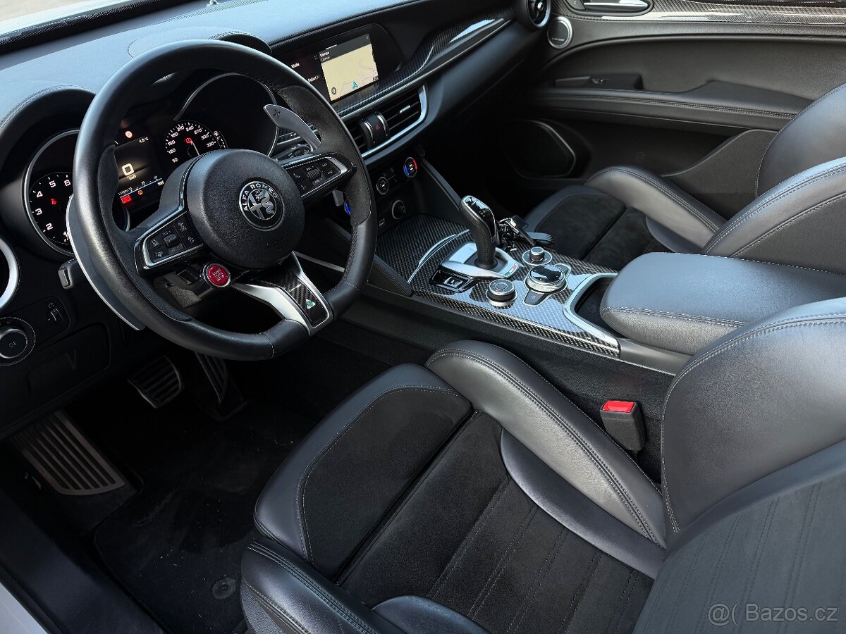 Alfa Romeo Stelvio QV - 9
