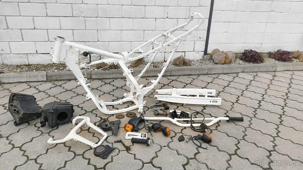 Aprilia Tuareg 125 Rally + Aprilia RX 125 - 9