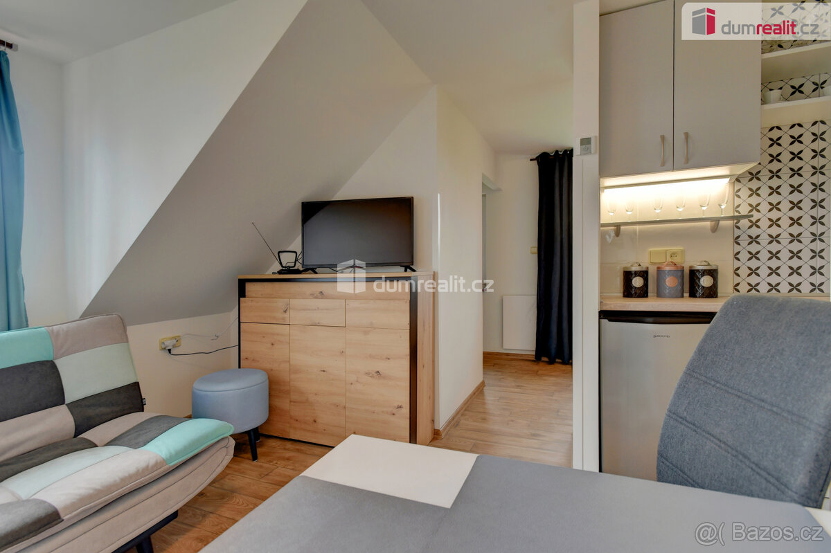 byt 1+1, 33 m2, mezonet, Abertamy - 9