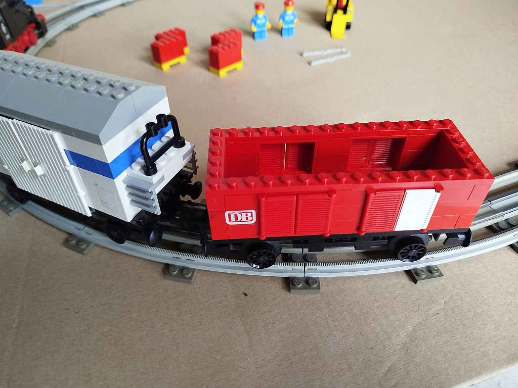 Lego 7730 Electric Goods Train + 741 12v transformer - 9