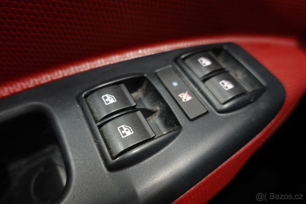 Fiat Dobló 1.6JTD , 77 kW nafta, 2011 - 9