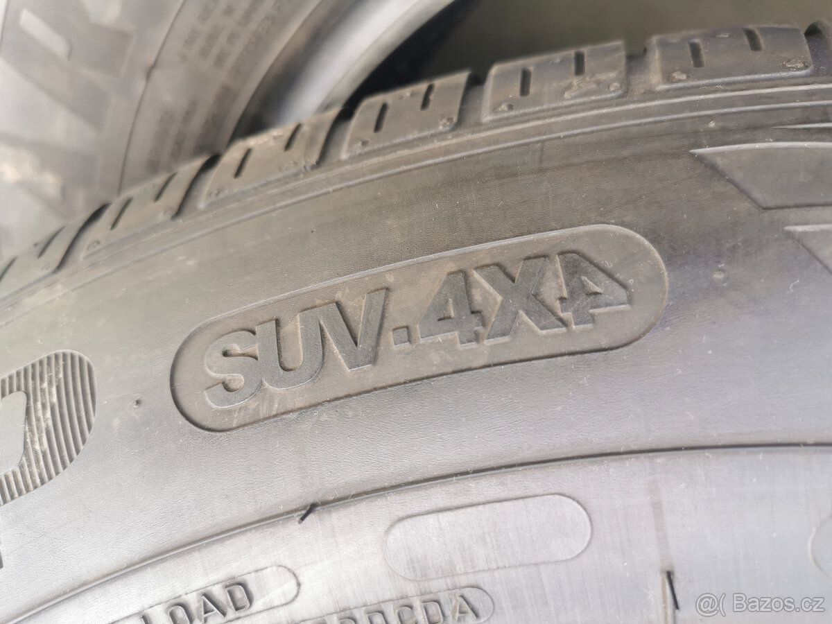 215/65R16 102H GOODYEAR EFFICIENT GRIP SUV 4X4 - 9