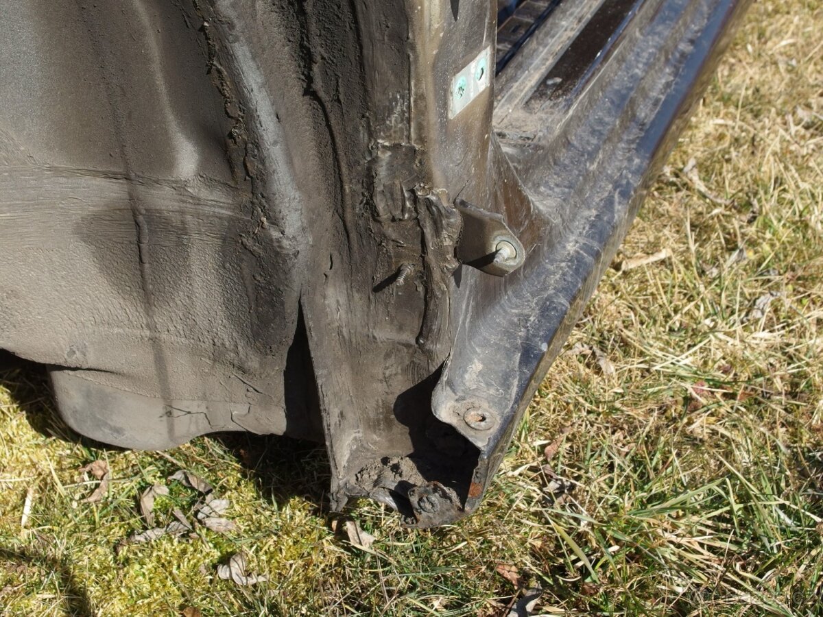 Skelet karoserie Škoda Superb II combi - 9