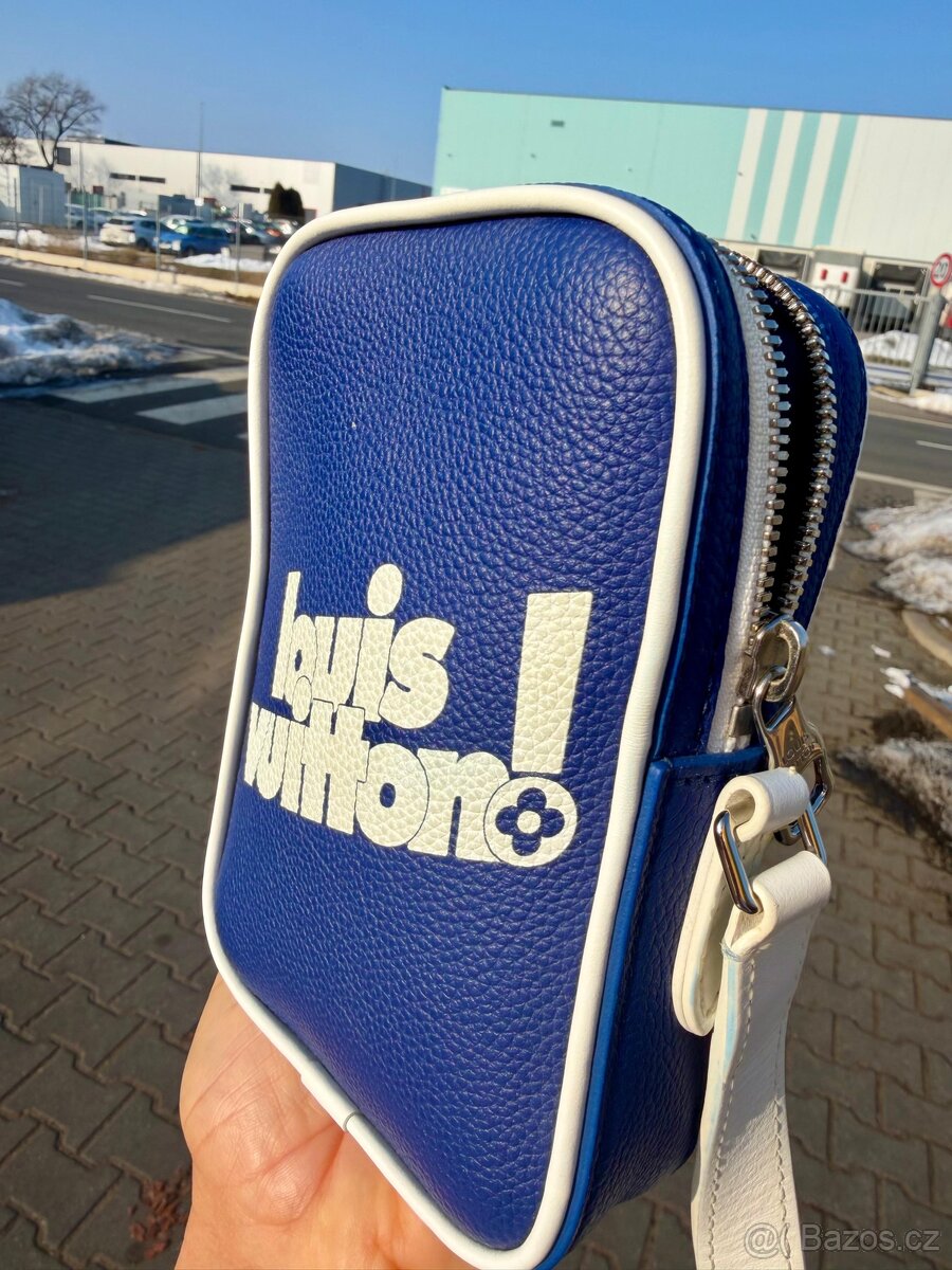 Louis Vuitton small bag crossbody - 9