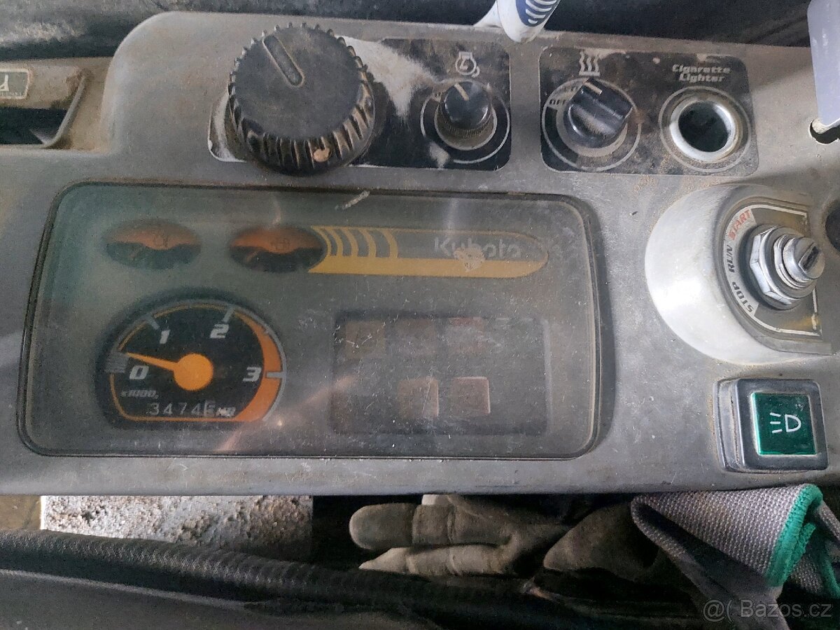 Kubota U35-3 - 9