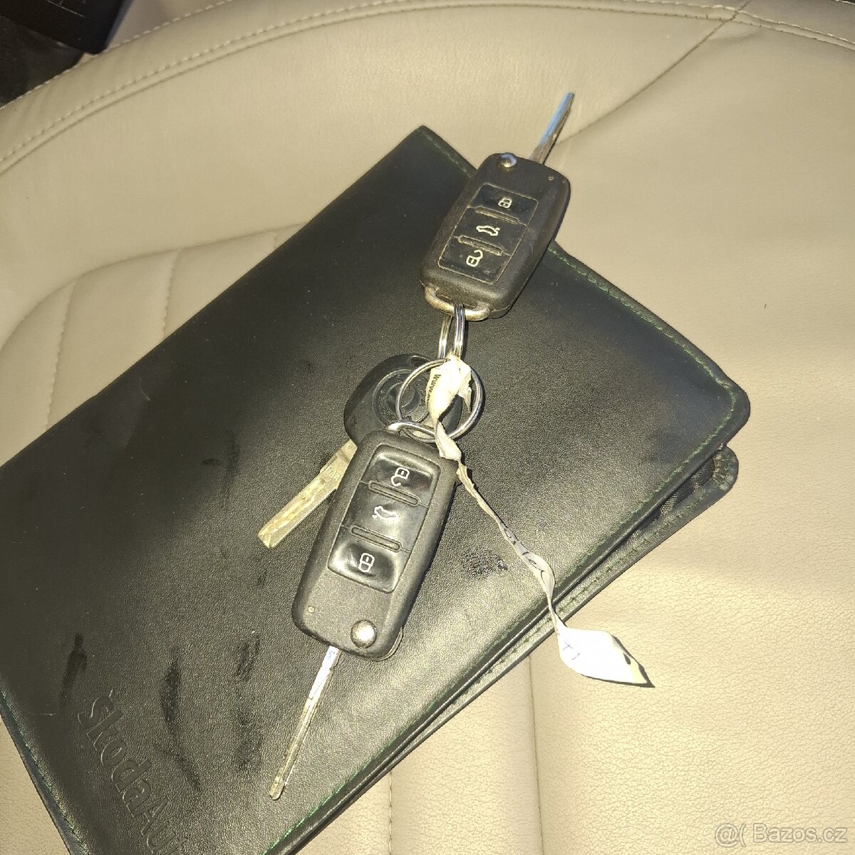 Škoda yeti 1,2tsi max výbava dsg automat top stav - 9