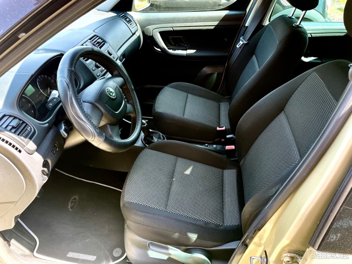 Škoda Roomster 1.2 TSi Scout - 9