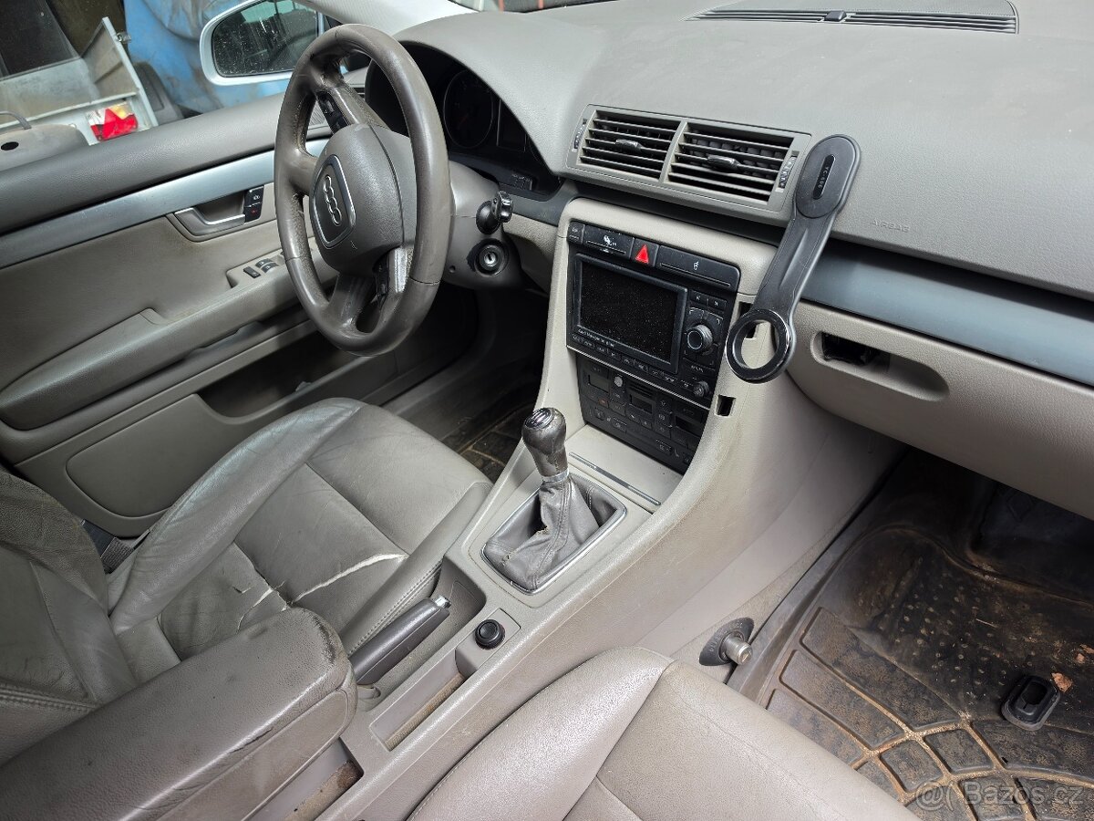 Audi a4 B7 2.5 tdi. 120 KW 6 q kombi náhradní díly převodov - 9