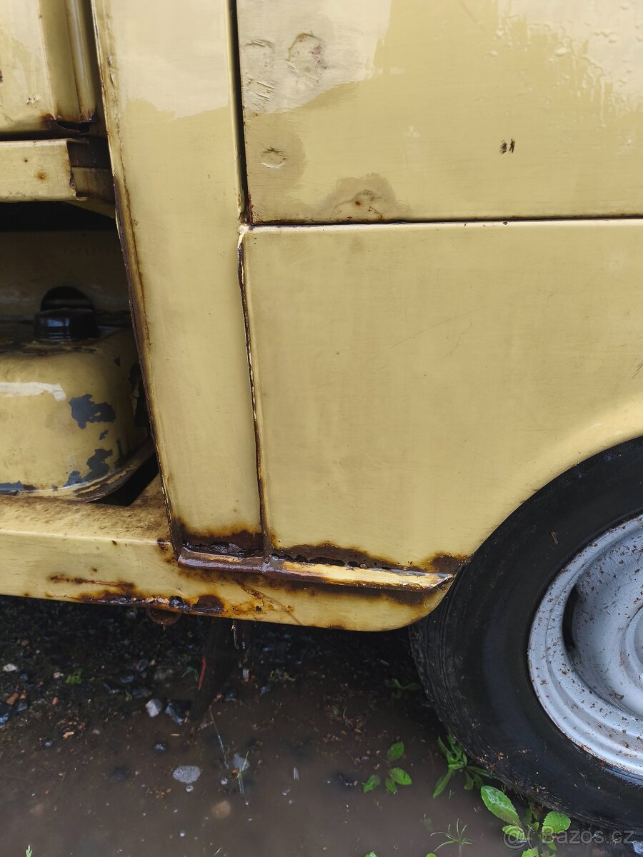 Škoda 1203 (TAZ 1500) valník - 9