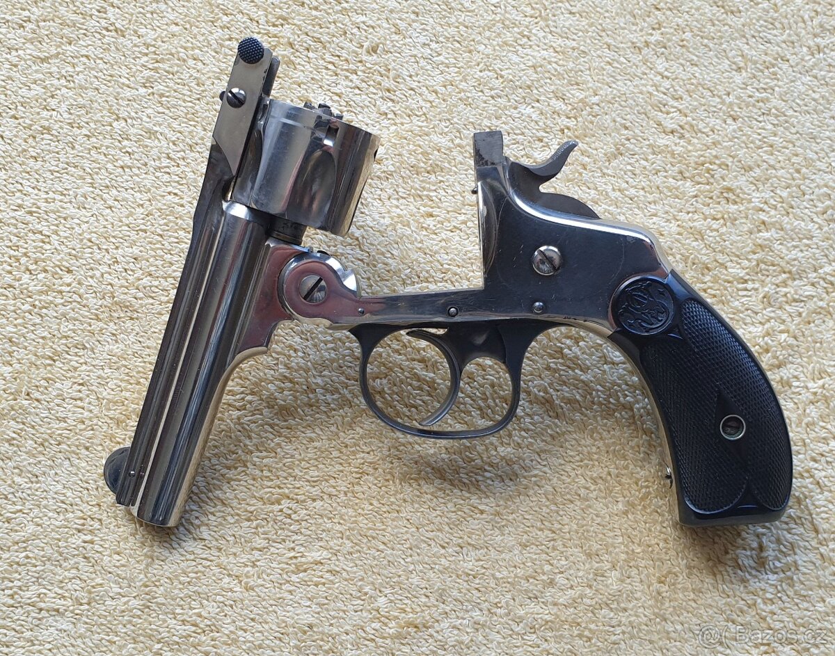 Historický revolver Smith Wesson cal.32CF DA 1886 - 9