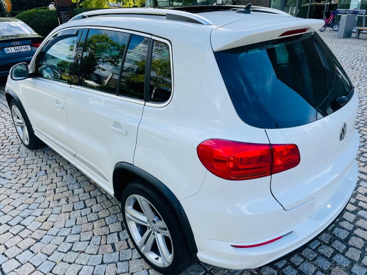 Volkswagen Tiguan 2.0TSI 4x4 AUT KAM SERVISKA TAŽNÉ NEZAV.T - 9