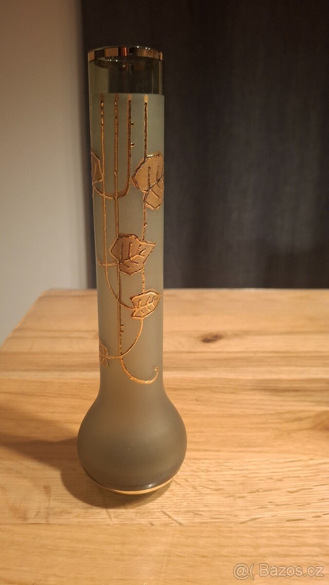 Hrnky, hrnečky, skleničky, vázičky - 9