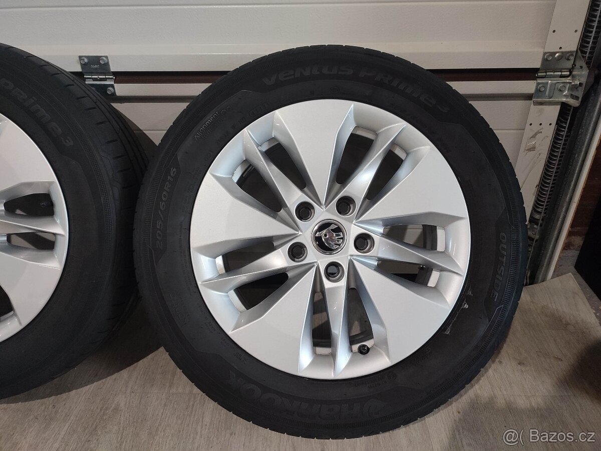Škoda Octavia IV- letní sada 5x112r16 205/60r16 92H - 9