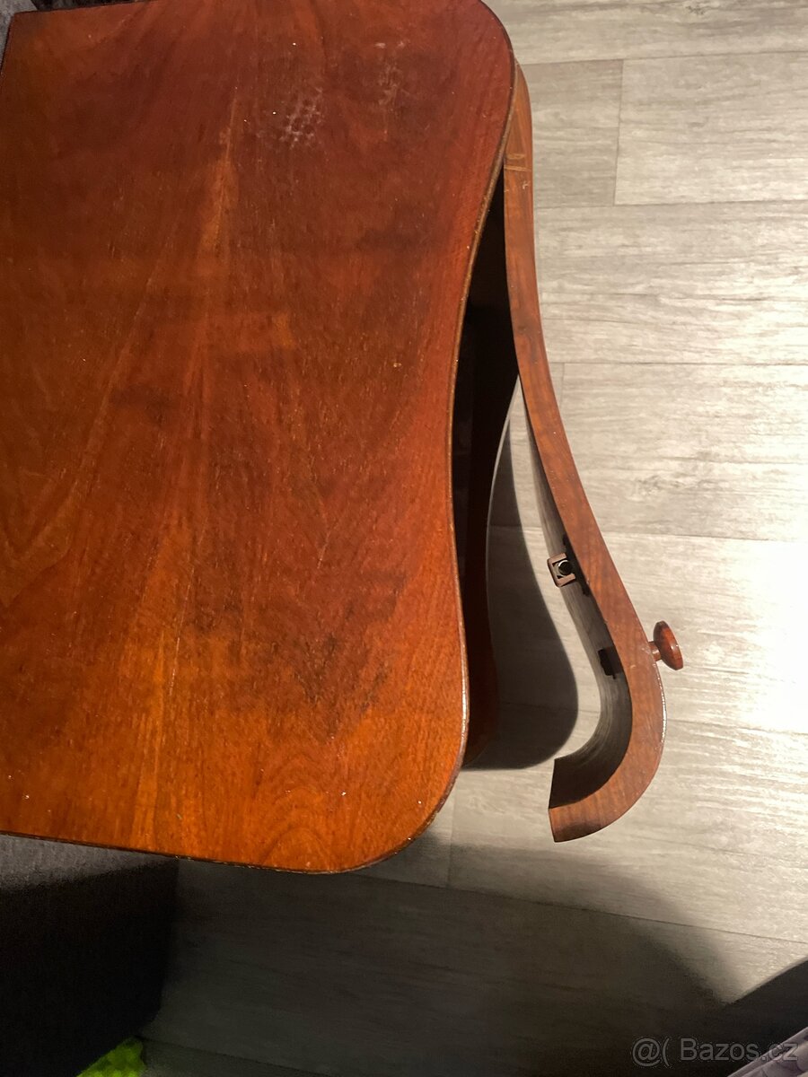 Dva kusy-noční stolky - 9