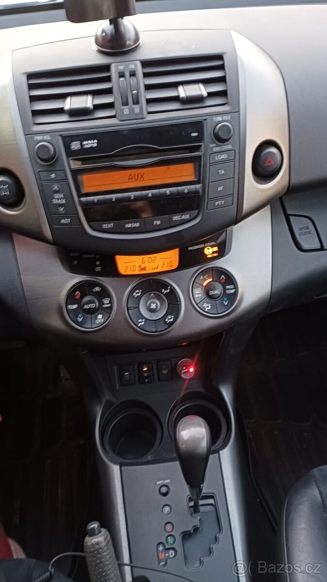 SLEVA TOYOTA RAV4 2.2D Automat 4x4 Tažné ČR - 9