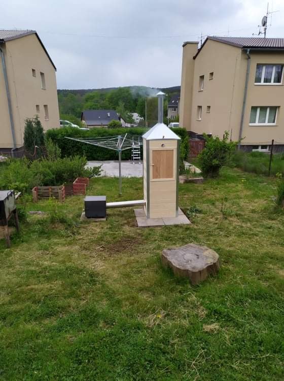 Dřevěná udírna,cena je konečná,doprava po celé ČR - 9