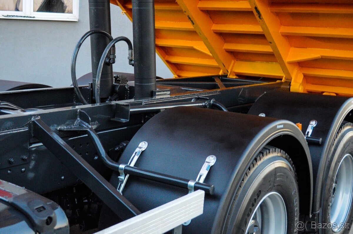 SCANIA P380 6X4 SKLÁPĚČ / VYKLÁPĚČ + HYDRAULICKÁ RUKA EURO4 - 9