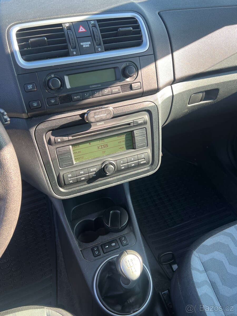 Škoda Roomster 1,4 16V Style Plus Servisní kniha - 9