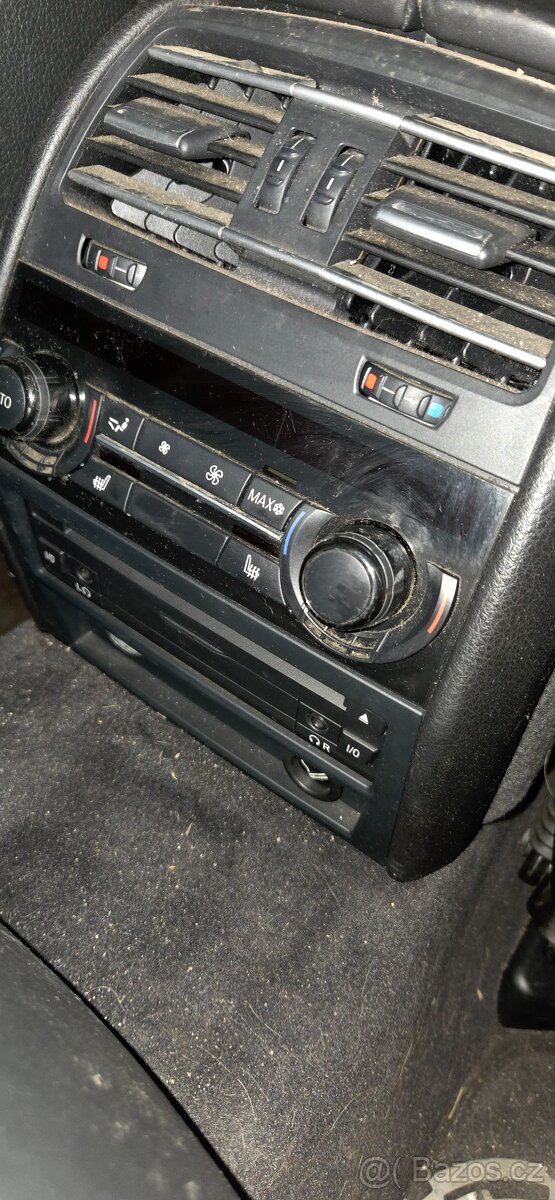 Bmw 7 f01 sedačky interiér - 9