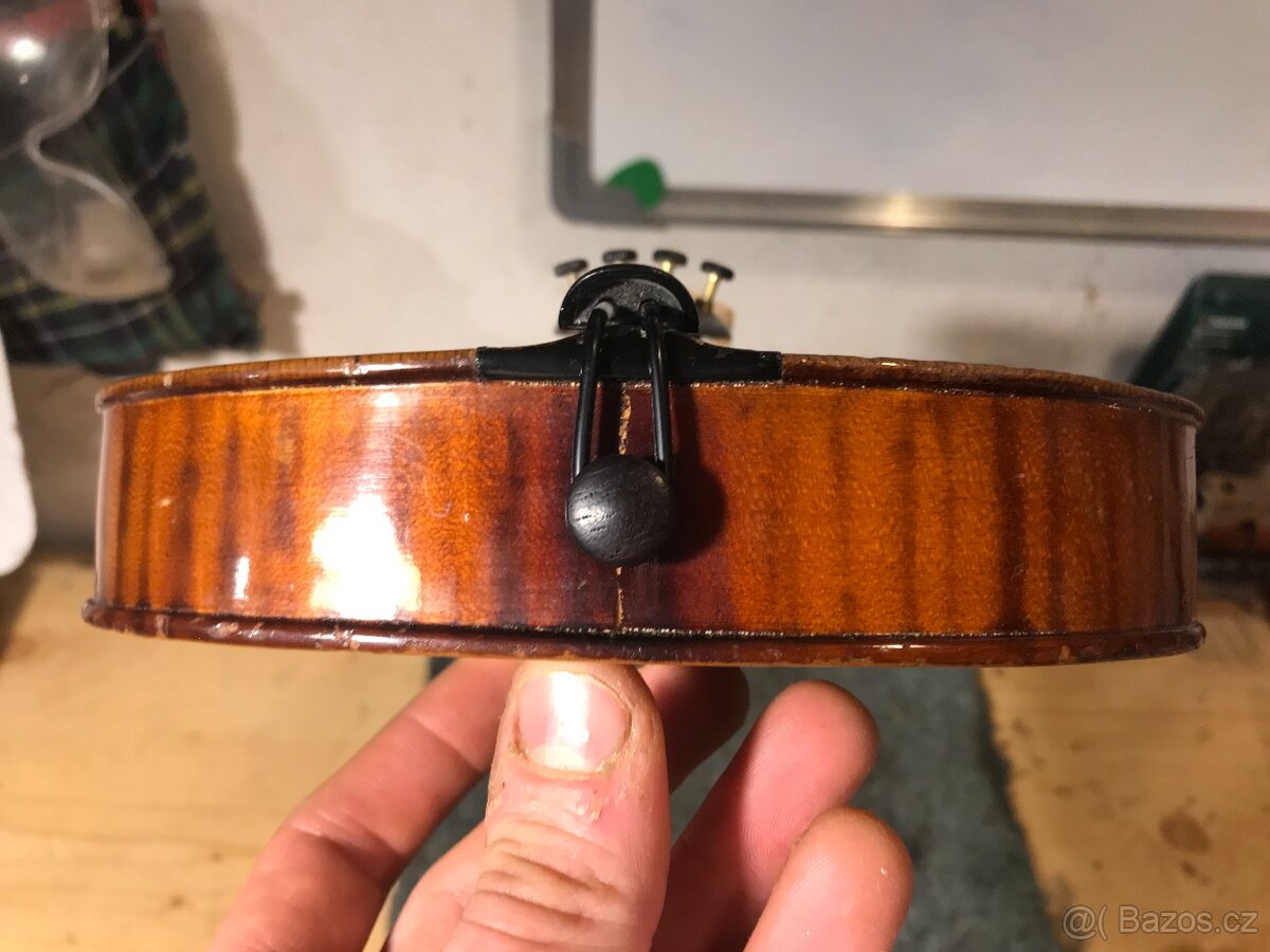 3/4 Housle k Hraní - 9