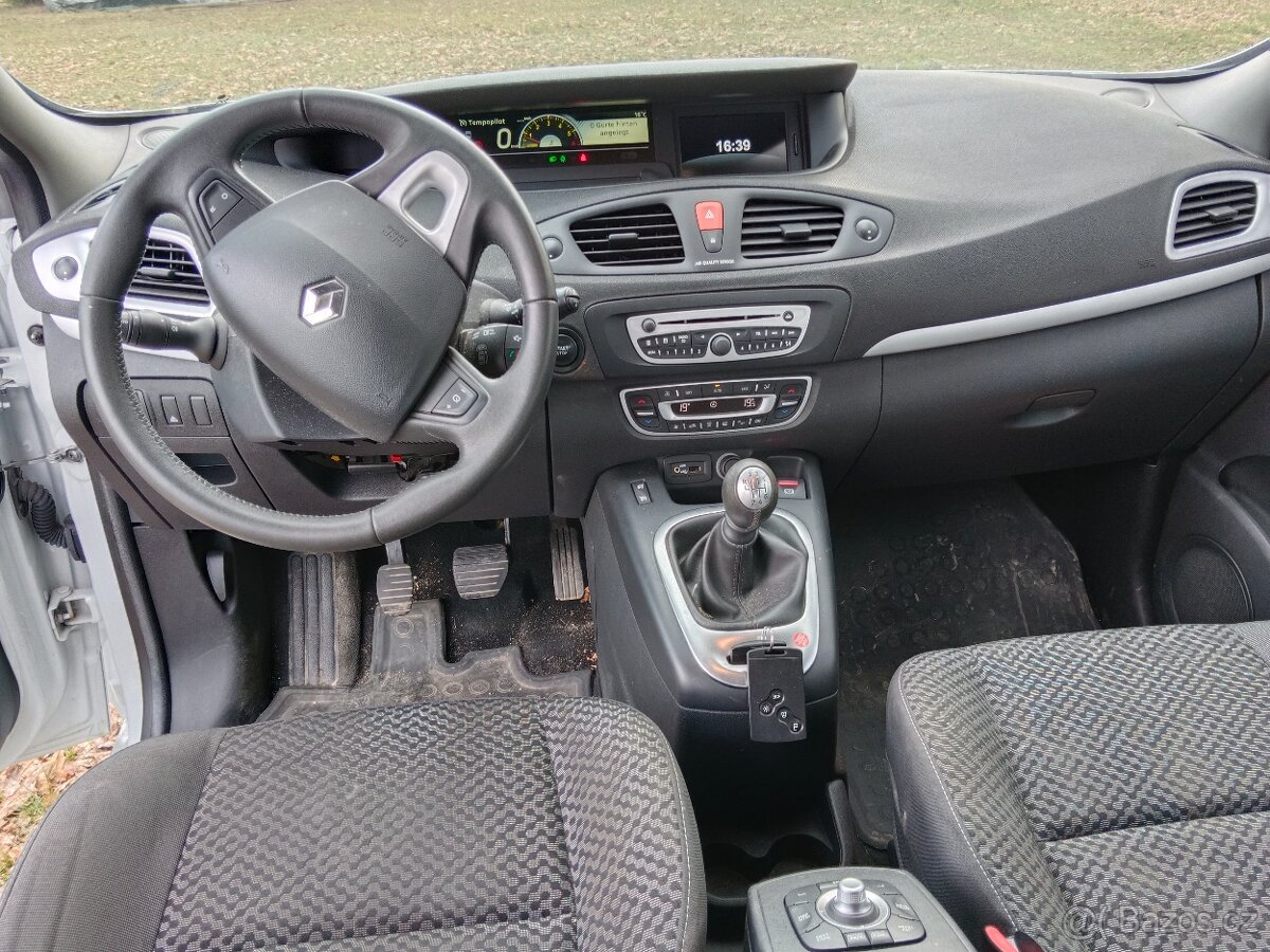 Megane Scenic 1.5 diesel - 9