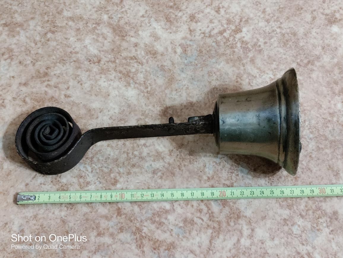 MASIVNI BRONZOVÝ ZVON Z DOB PRVNÍ REPUBLIKY - 9