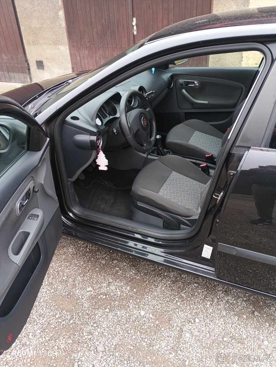 Prodám Seat Cordoba 1.4 63kw rok 2008 - 9