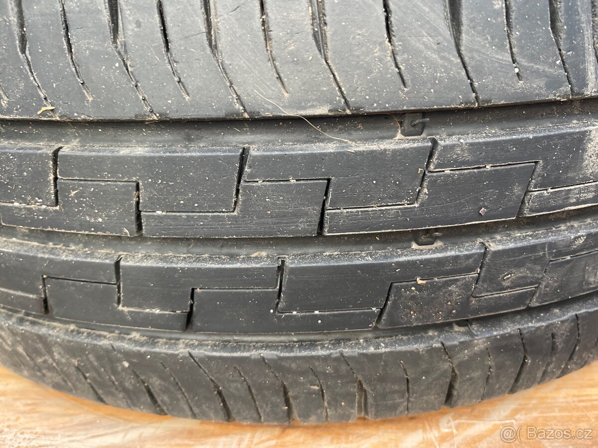 Imperial Ecovan 3 RF19, 215/60R16C - 9