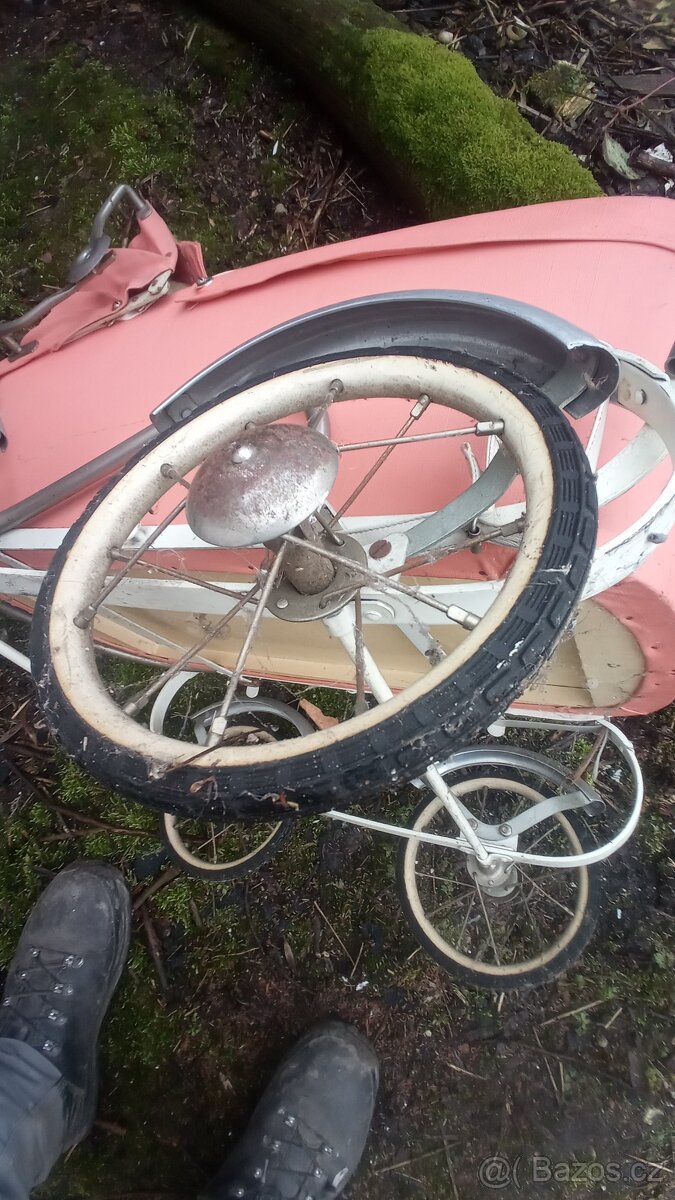 Starý dětský kočárek Zekiva DDR - 9