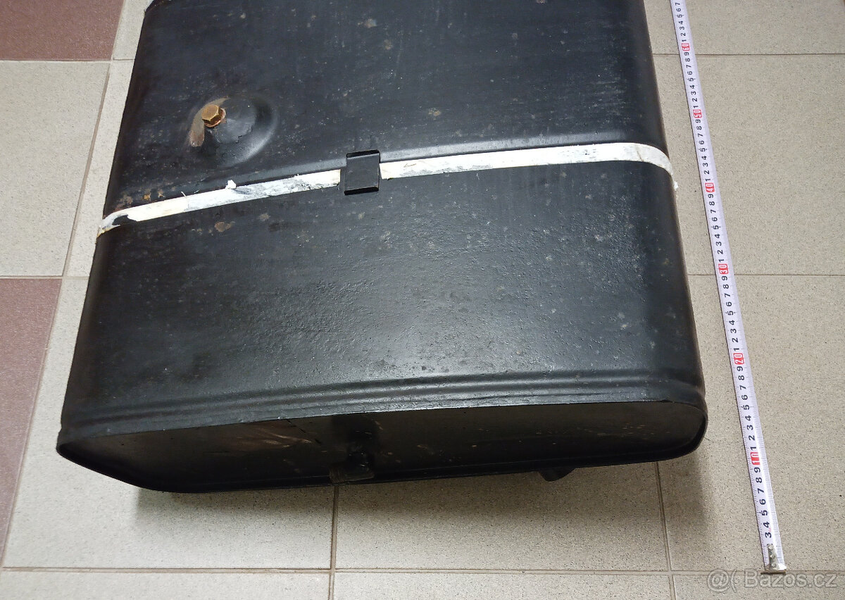 Palivová nádrž MG - MGA - 9